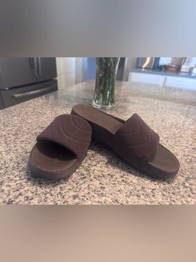 Lululemon Women's Restfeel Slide